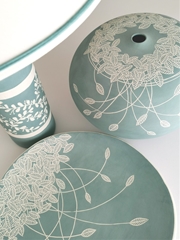 Memaceramicart Lampada serie origano con base cilindrica azzurra